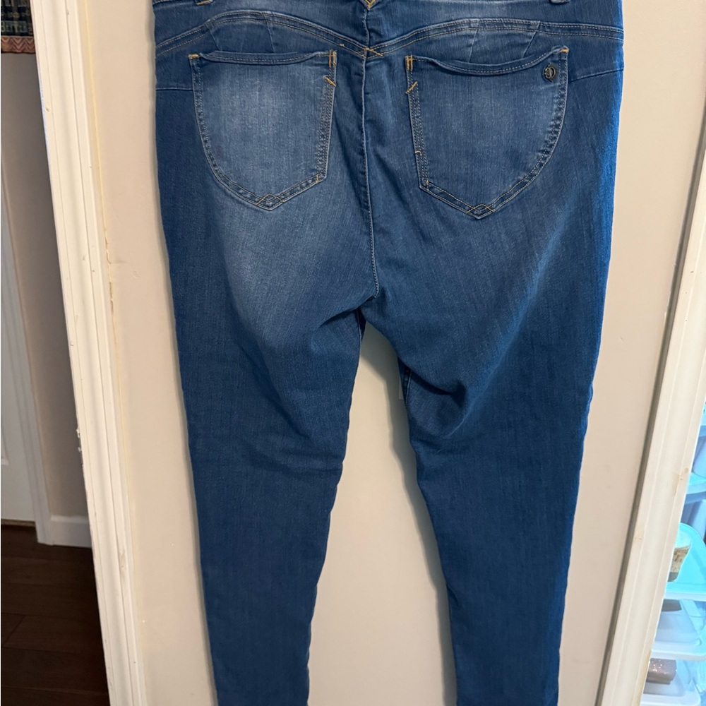 Democracy Women's Blue Skinny Jeans - Picture 3 of 3